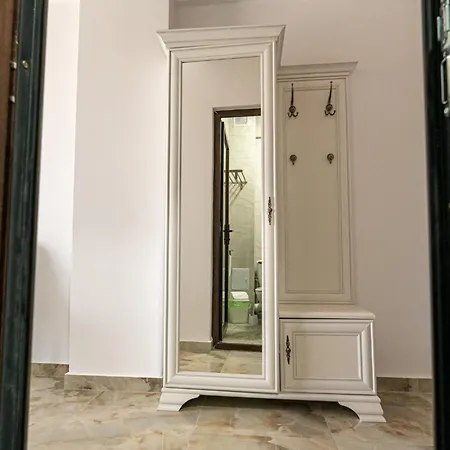 Πανσιόν Lucas Costinești